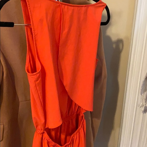 Red summer dress with open back detail - Picture 3 of 3